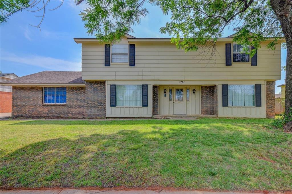 1701 Oakhurst Avenue - Photo 1