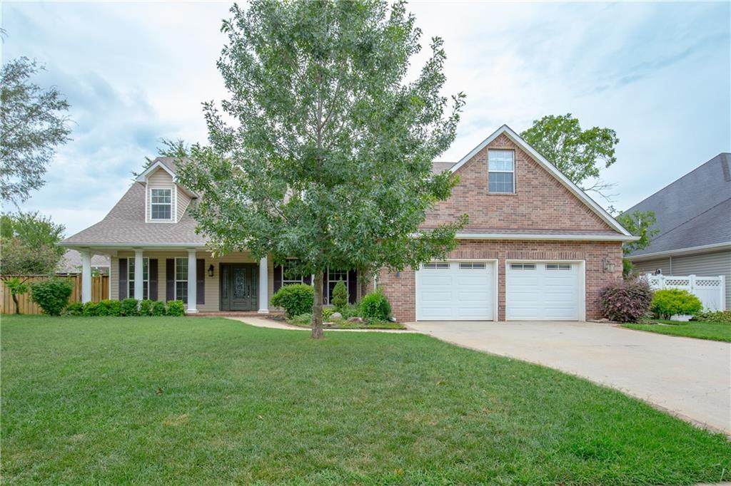 604 Monomoy Court - Photo 1