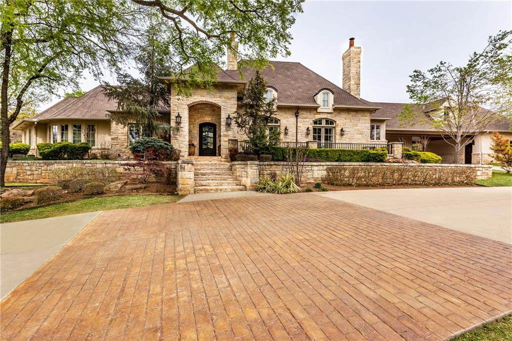 2204 Catalina Drive - Photo 1