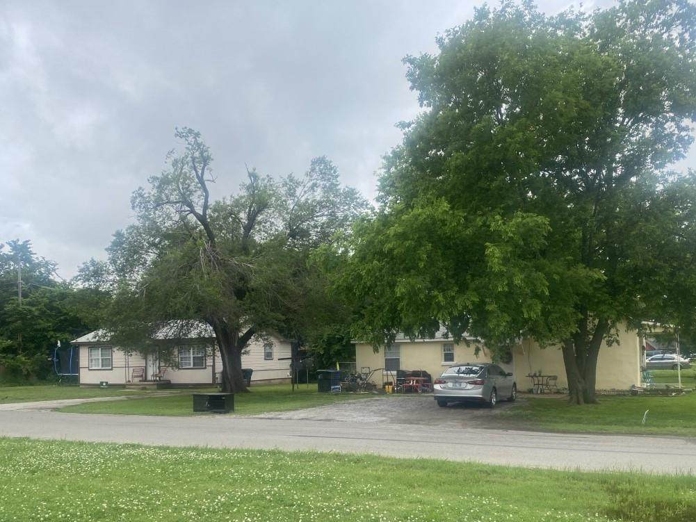 630 Apache Street - Photo 1