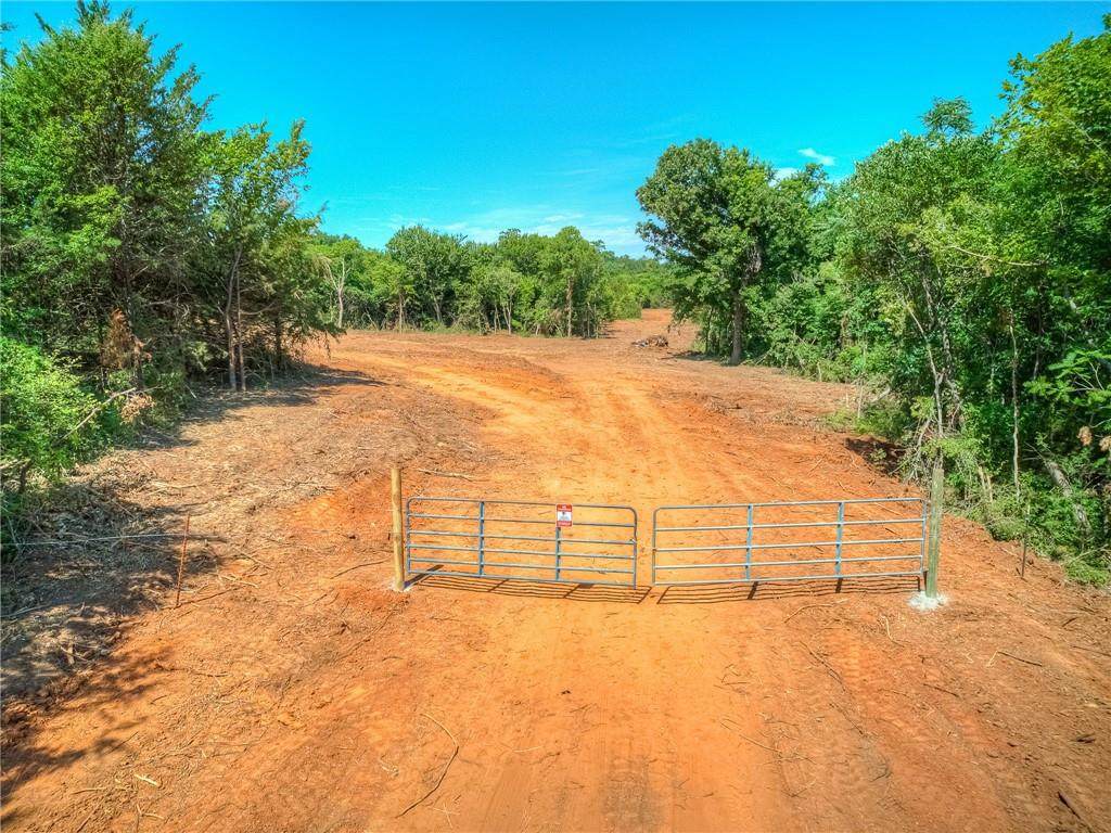32420 24th Avenue - Photo 1