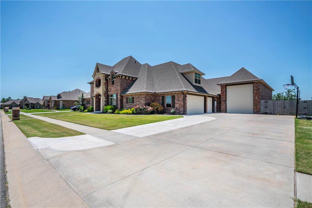 512 Kings Court - Photo 1