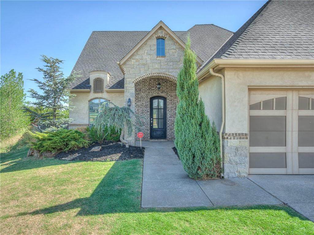401 Newport Bridge Drive - Photo 1