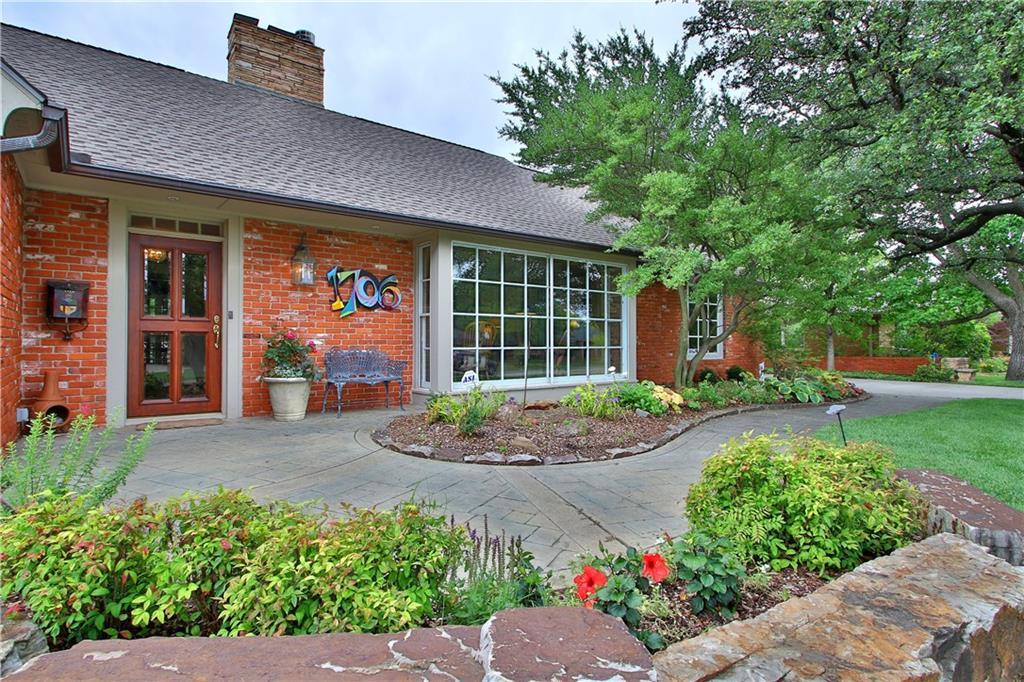 1706 Dorchester Place - Photo 1