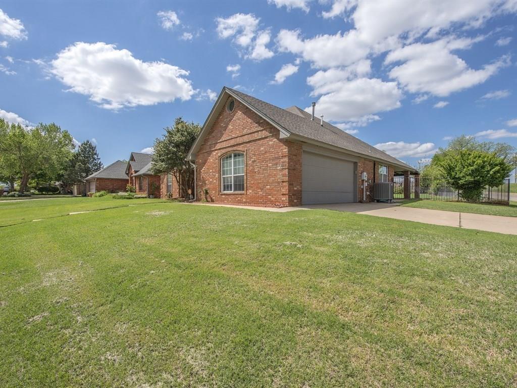 1637 Country Place Drive - Photo 1