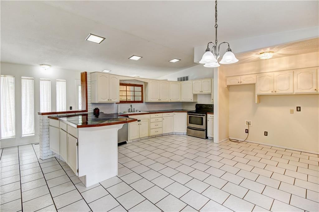 4900 Eastman Drive - Photo 1