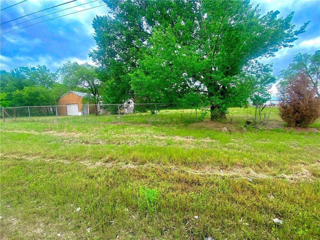 12528 Old Hwy 99 - Photo 1