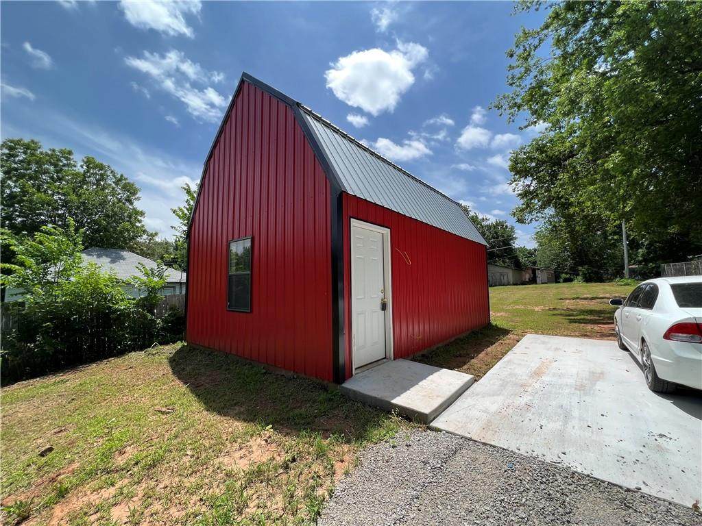 409 Loy Street - Photo 1