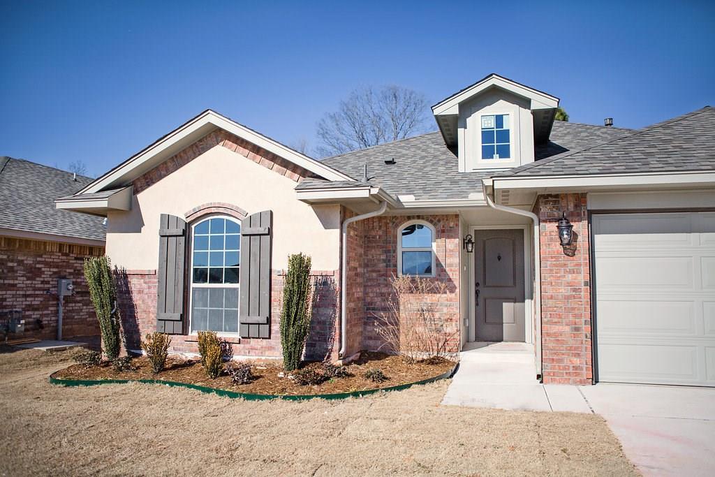 525 Talon Drive - Photo 1