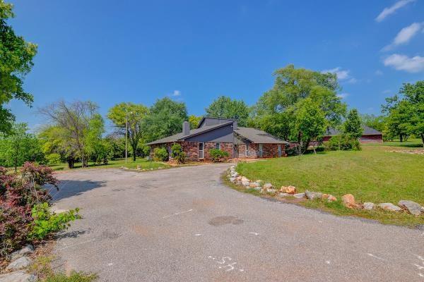 9811 Brush Creek - Photo 1