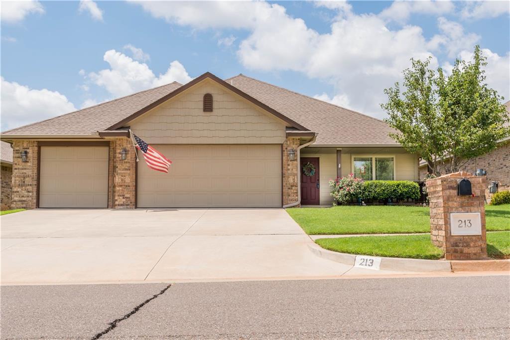 213 Evie Place - Photo 1
