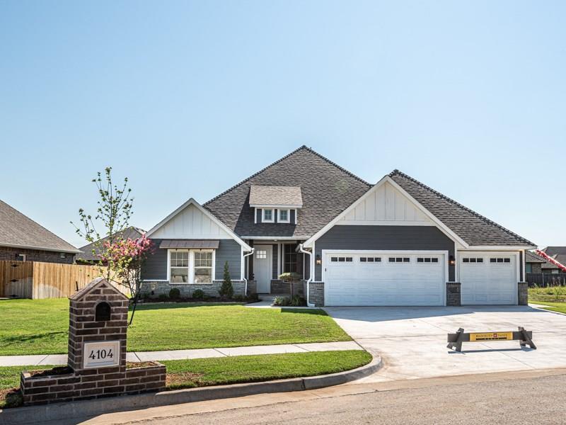 4104 Carmona Lakes Circle - Photo 1