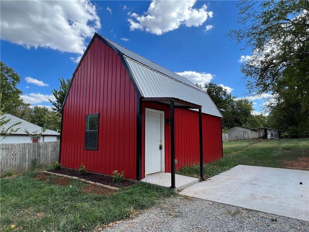409 Loy Street - Photo 1