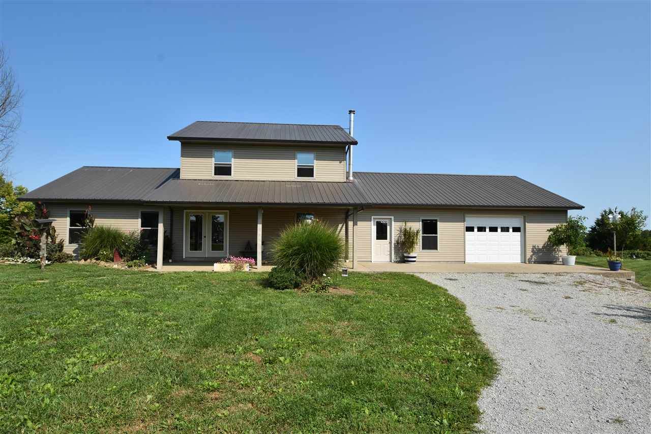 1034 Cloyd Ln - Photo 1