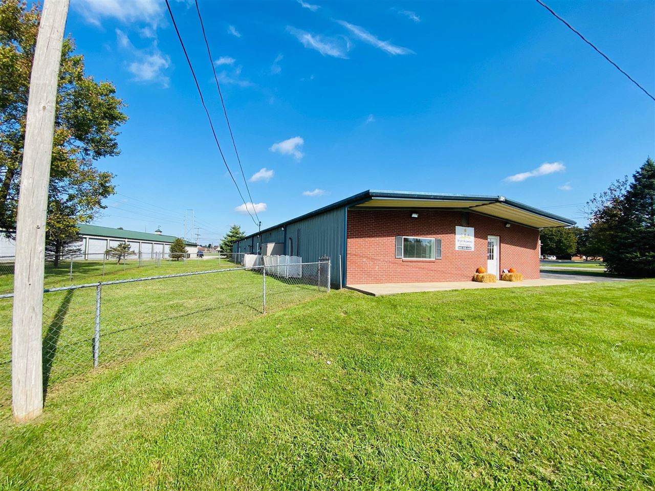 932 Bloomfield Rd - Photo 1
