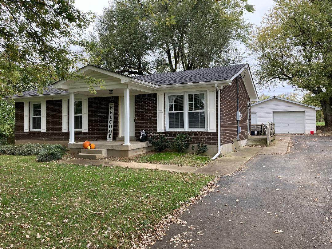 25 Louisville Farms Rd - Photo 1