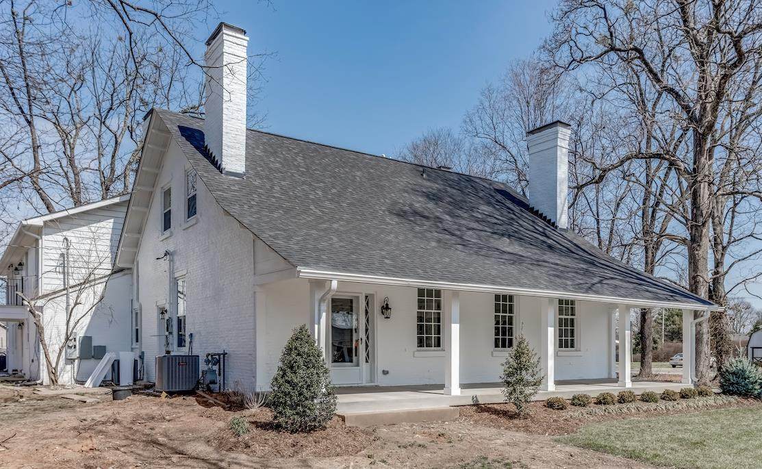 114 John Fitch Avenue - Photo 1