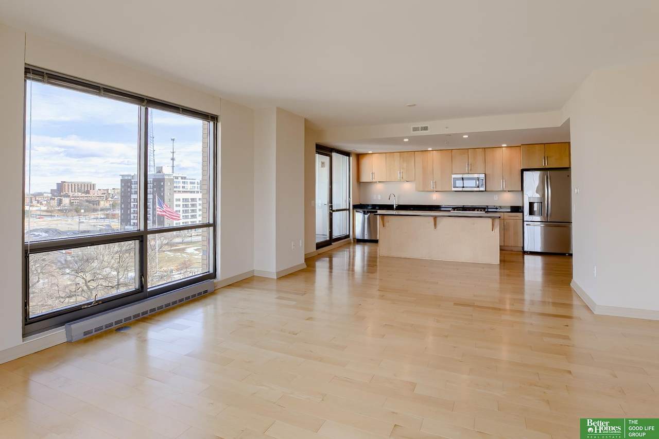 120 31 Avenue - Photo 1