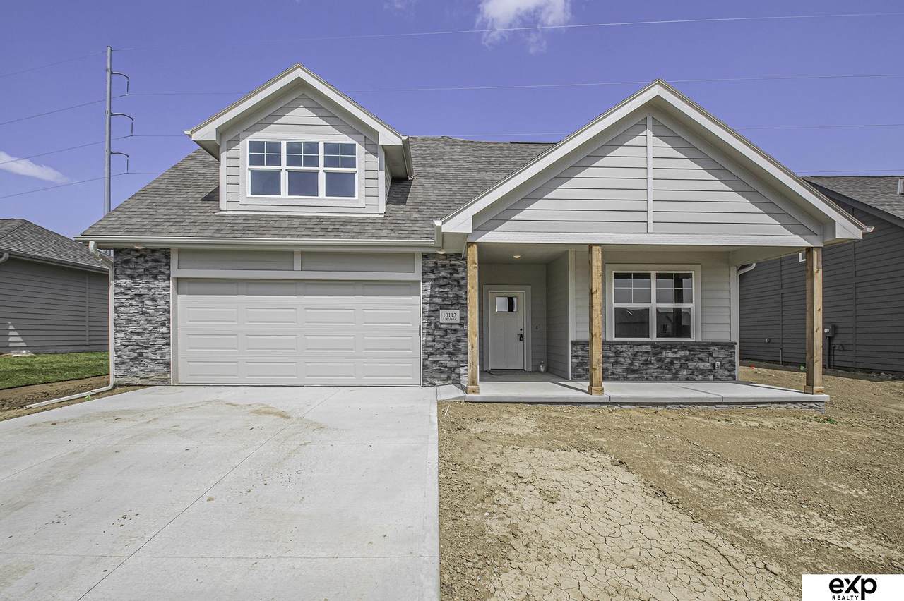 10113 180th Avenue Circle - Photo 1
