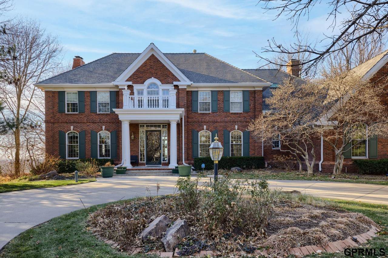 2210 Skyline Drive - Photo 1