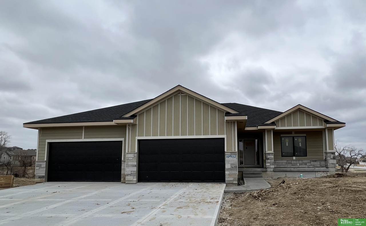 10902 Portage Drive - Photo 1