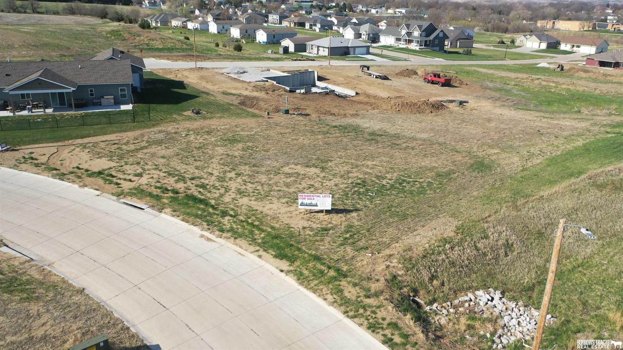 1683 White Pine Street - Photo 1