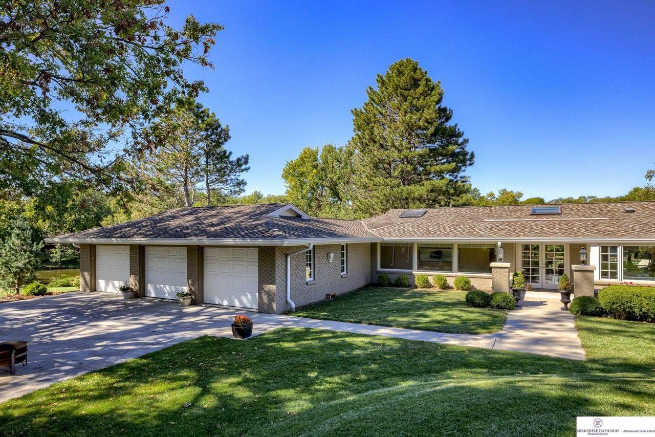 11206 Bel Air Drive - Photo 1