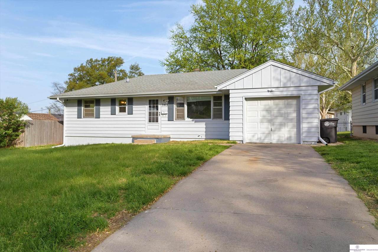 3412 81 Avenue - Photo 1