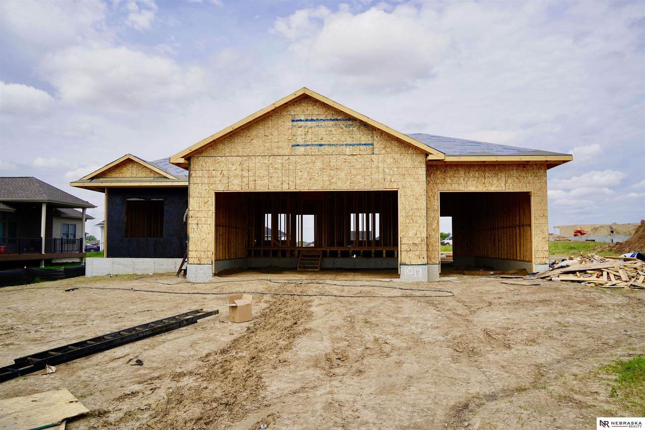 1017 Asher Avenue - Photo 1