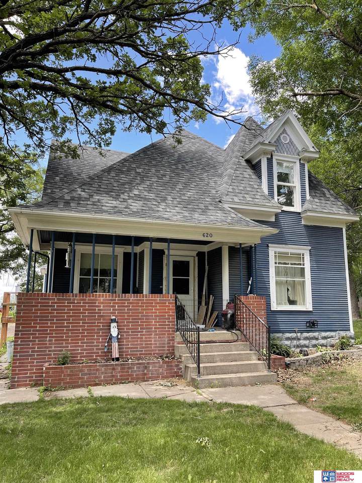 620 Nance Street - Photo 1