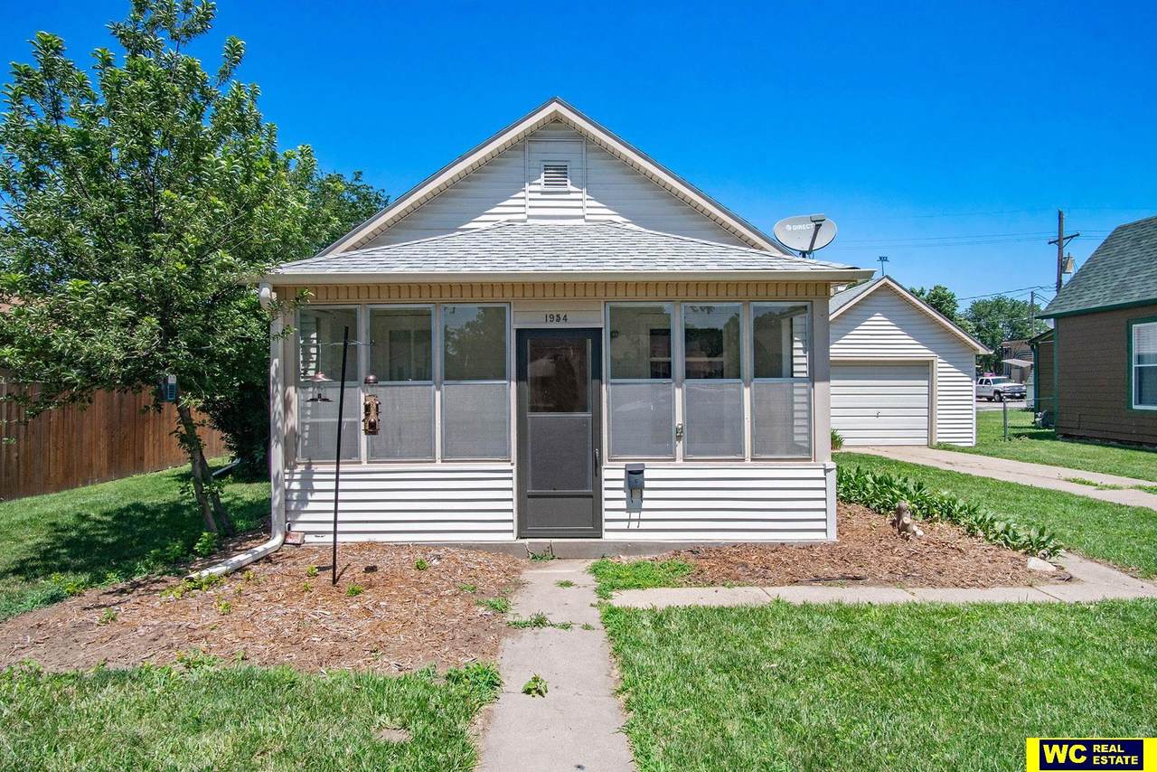 1954 Lincoln Street - Photo 1