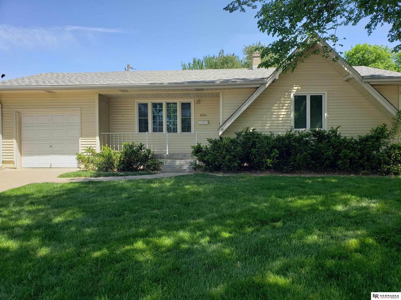 8006 Nina Street - Photo 1