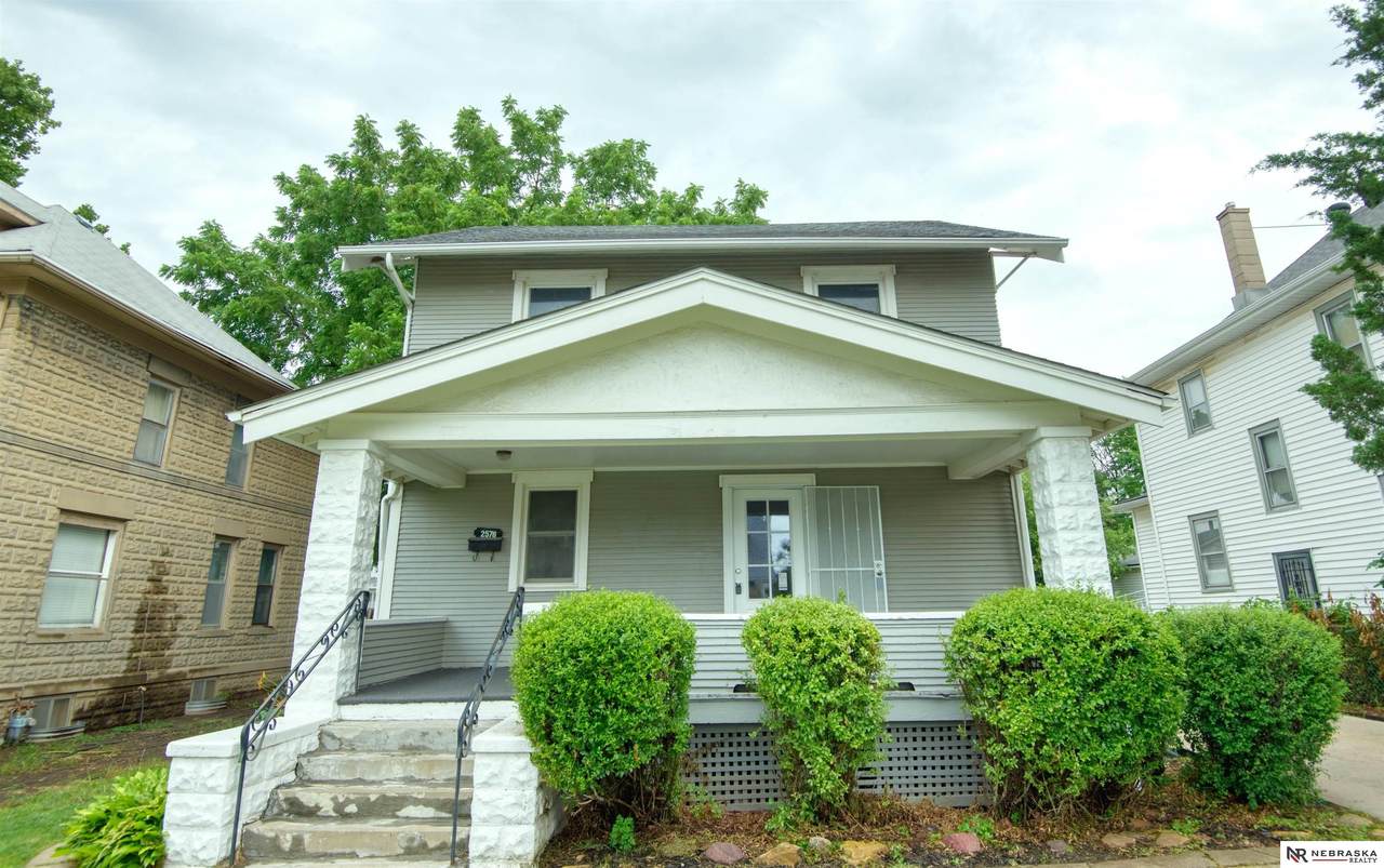2576 Evans - Photo 1