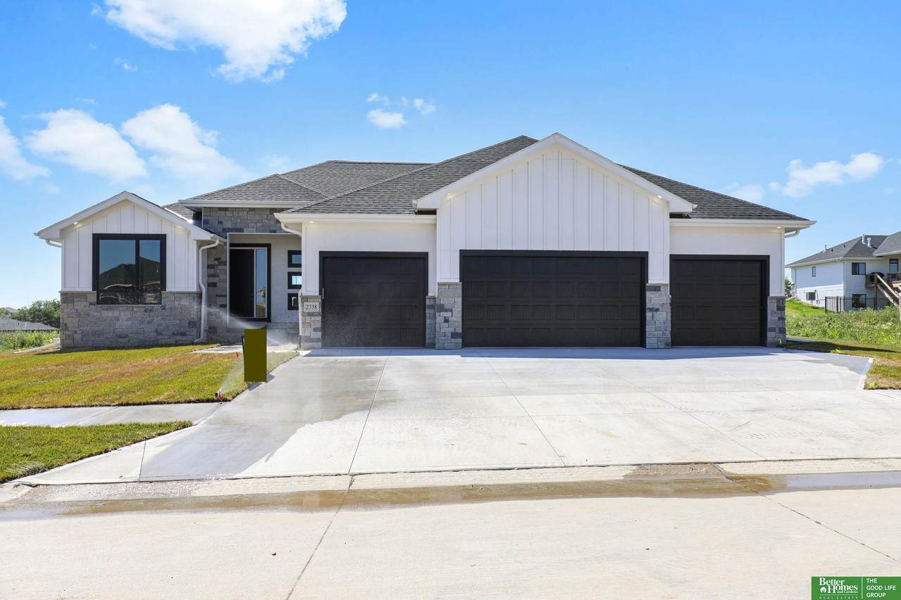 2738 182nd Street - Photo 1