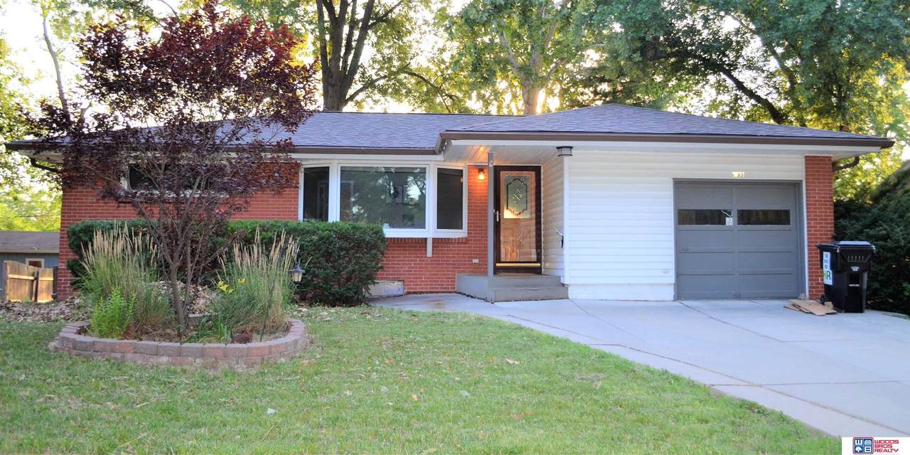 1935 Manor Drive - Photo 1