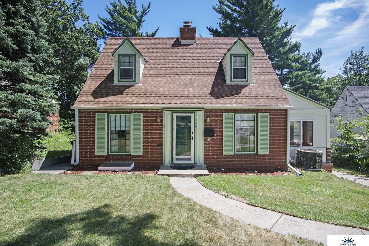 3607 49th Street - Photo 1