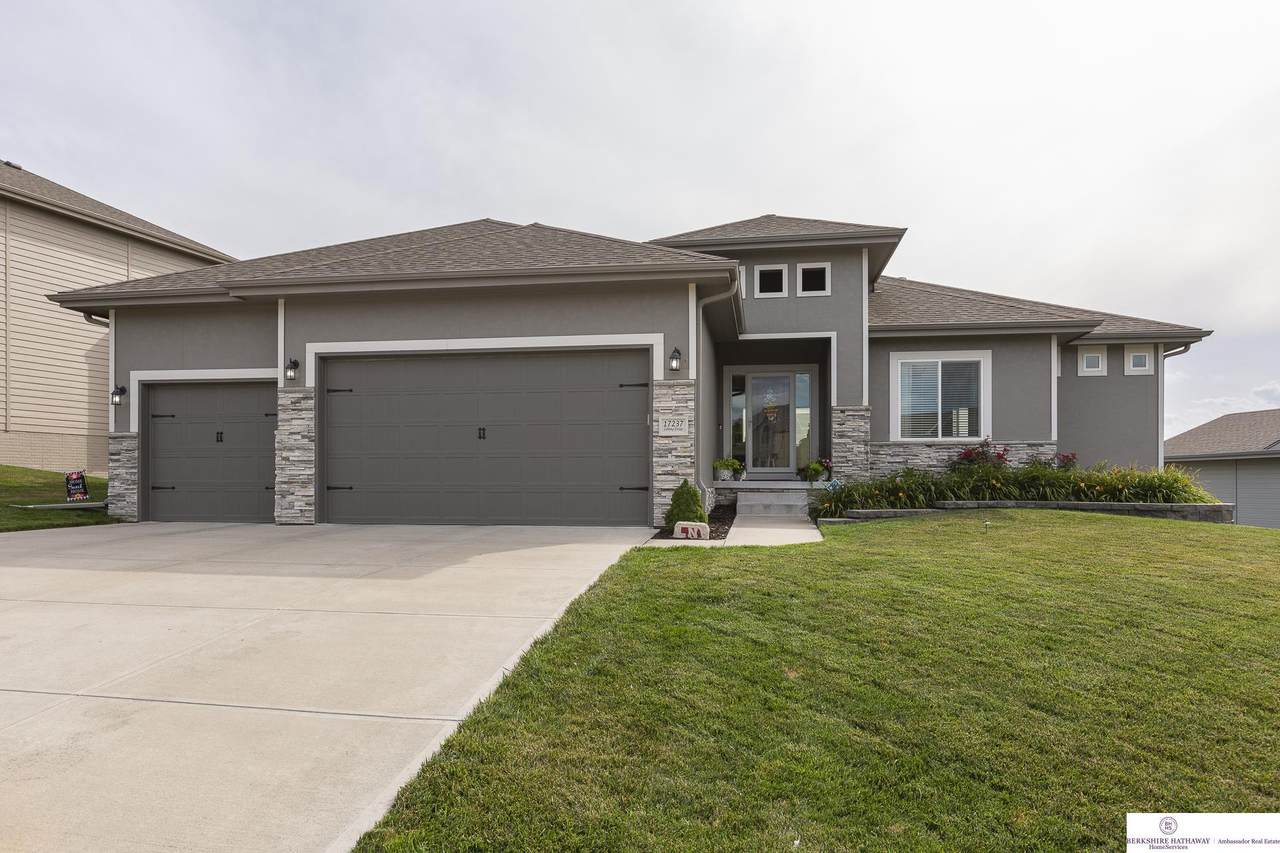 17237 Colony Drive - Photo 1