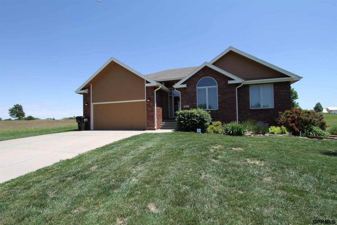 8625 12th Avenue - Photo 1