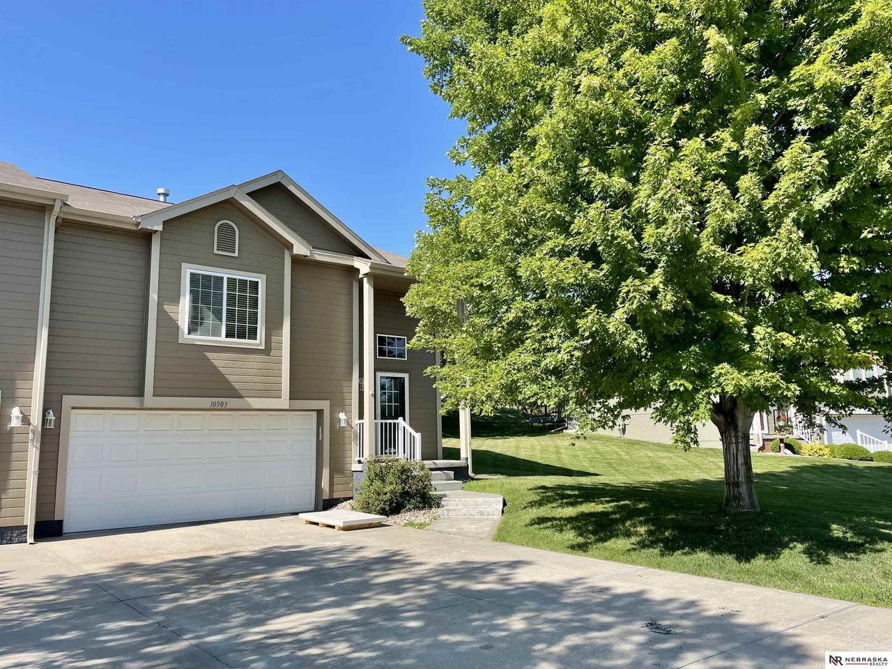 10505 25th Avenue - Photo 1