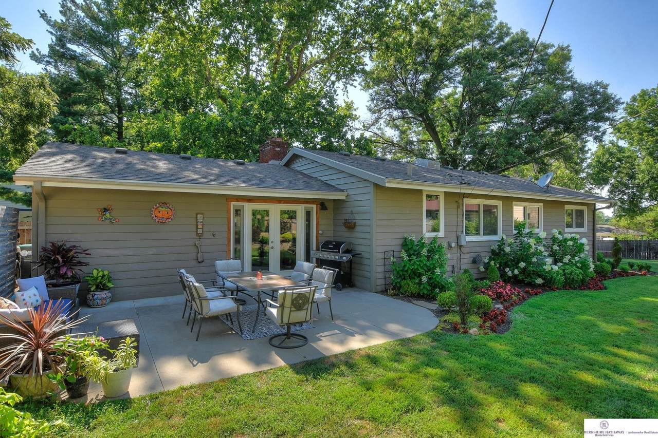 4441 80th Street - Photo 1