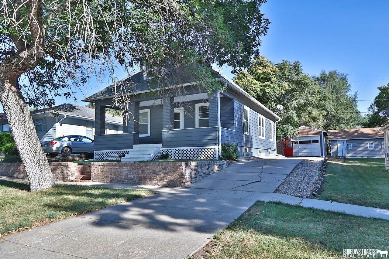 642 6th Street - Photo 1