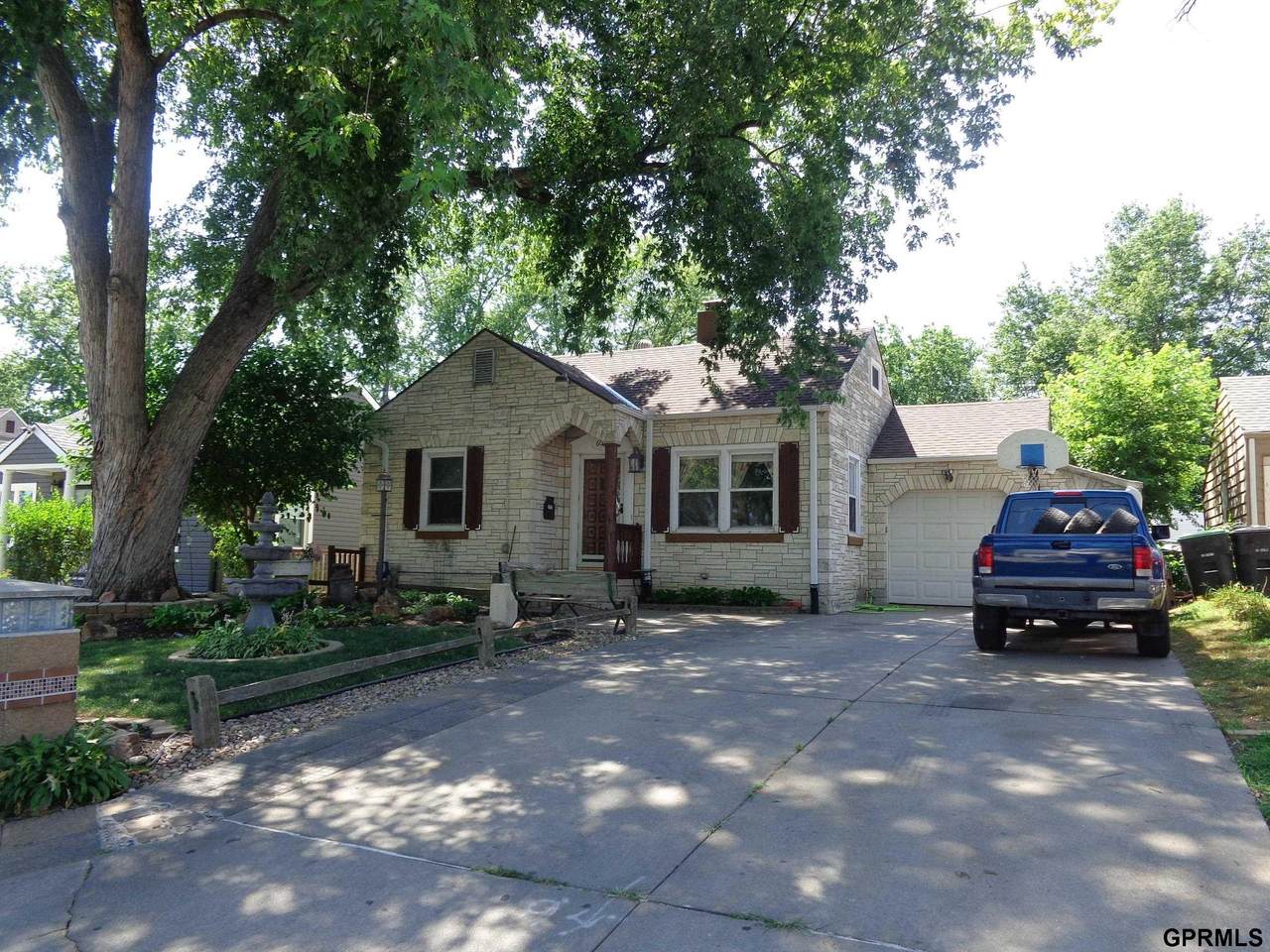6026 35 Street - Photo 1