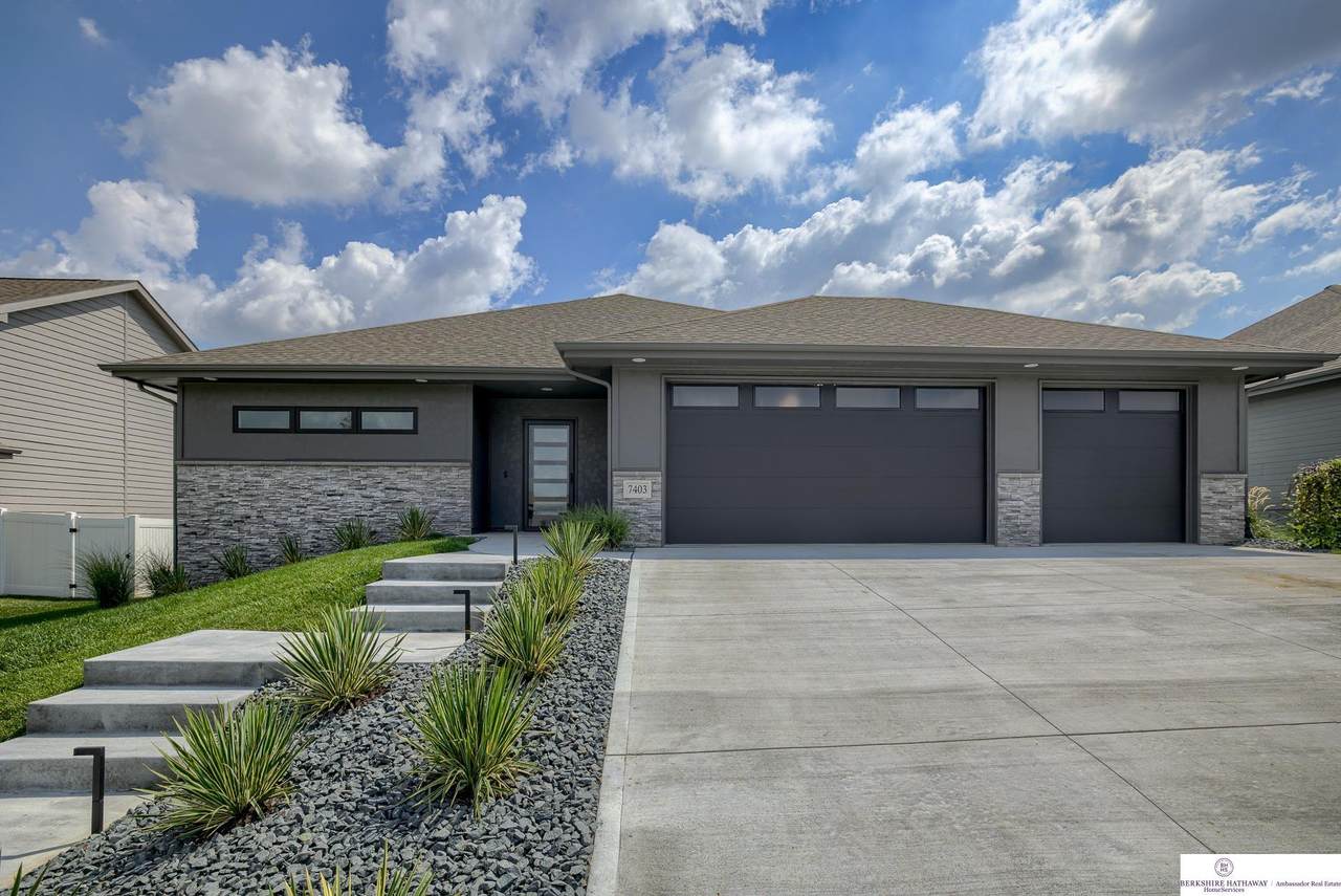 7403 169 Street - Photo 1