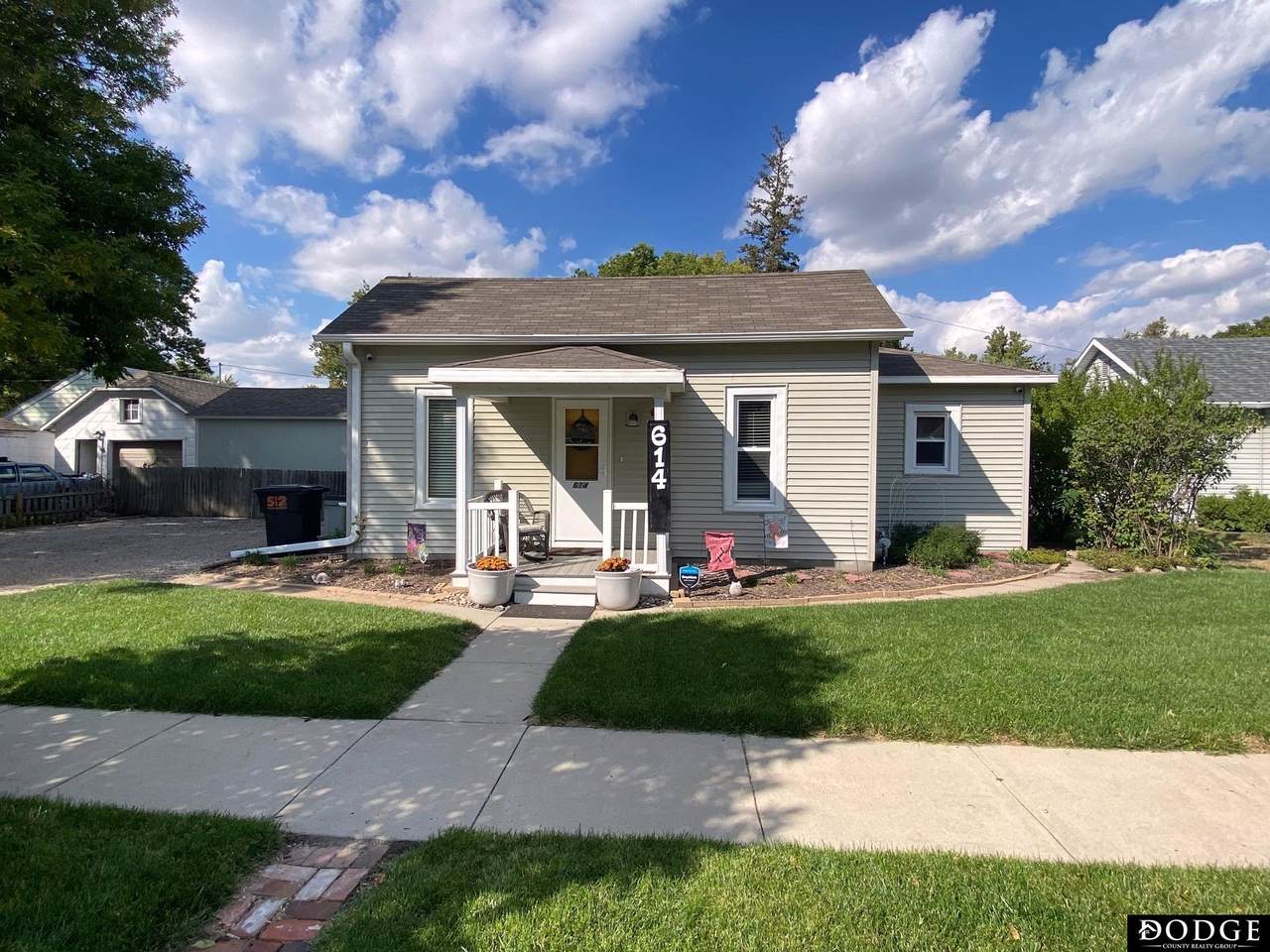 614 E Linden Avenue, Fremont, NE 68025 (MLS 22222488) Dodge County