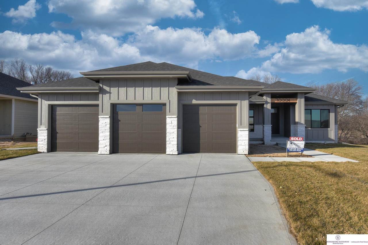 20821 Hartman Avenue - Photo 1