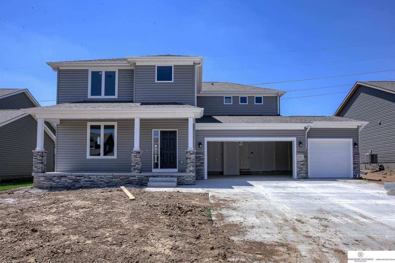 18410 Emiline Street - Photo 1