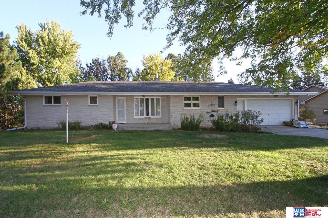 1820 Apple Road - Photo 1