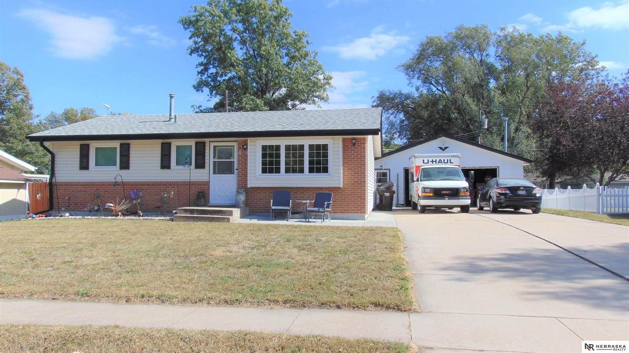 10730 138th Street - Photo 1