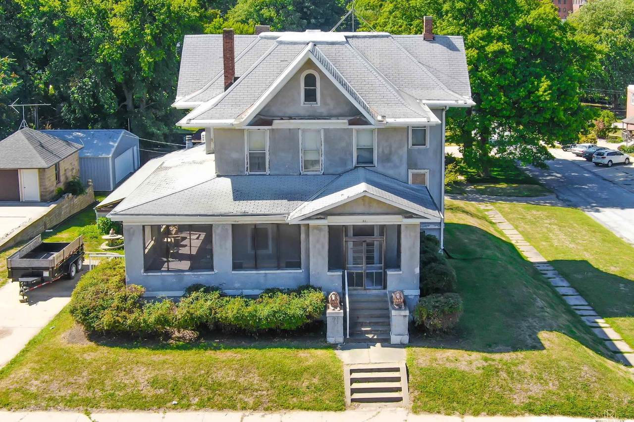 319 11th Street - Photo 1