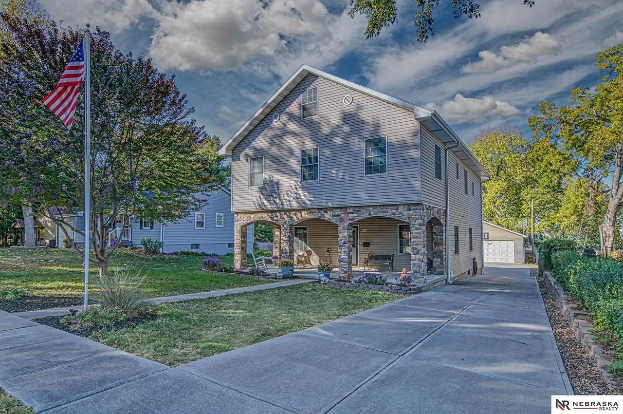 2032 Colfax Street - Photo 1